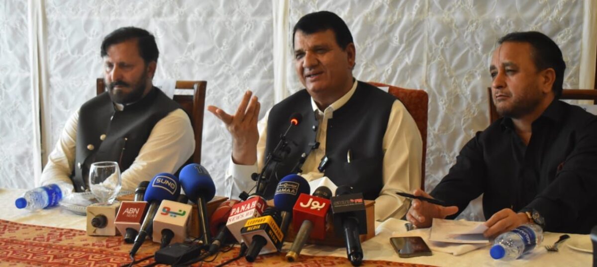 Federal Minister Amir Muqam vows to address Gilgit-Baltistan’s issues