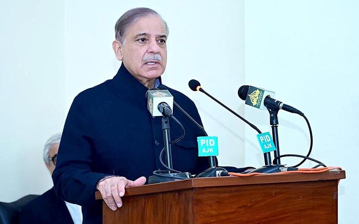 Prime Minister Muhammad Shehbaz Sharif talks to the affectees of torrential rains and heavy snowfall.