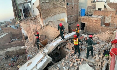 DC orders inquiry into building collapse incident