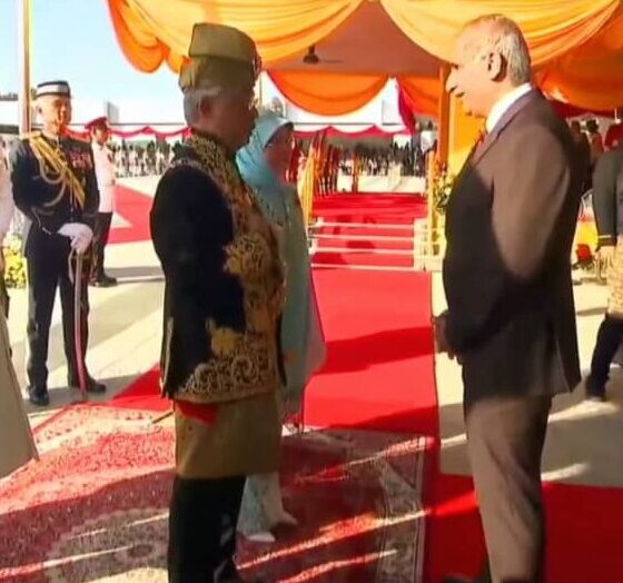 HC represents Pakistan at Malaysian King Abdullah’s sending off ceremony