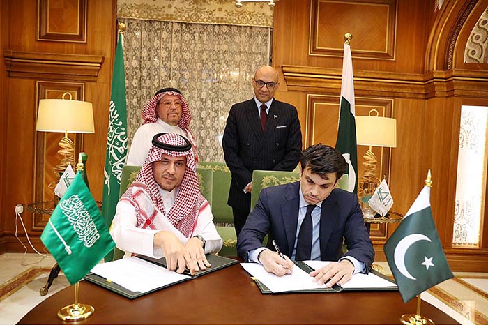 Pak signs LOI with KSA to boost employment opportunities for Pakistani workers