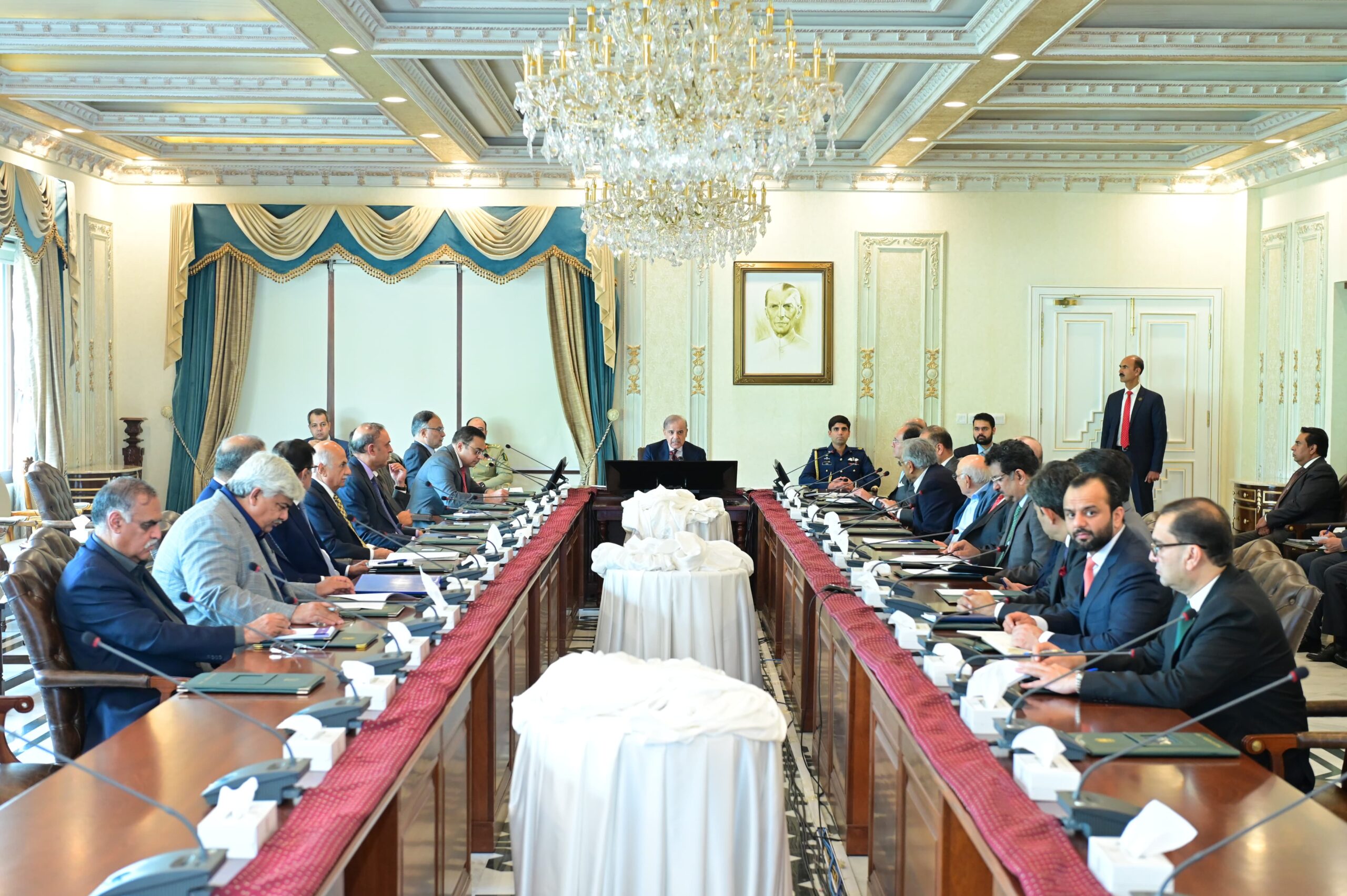 PM for inclusion of global experts in economic reforms consultation process