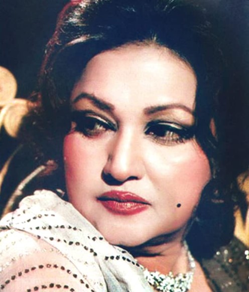 Malika-e-Tarannum Noor Jehan remembered on her death anniversary