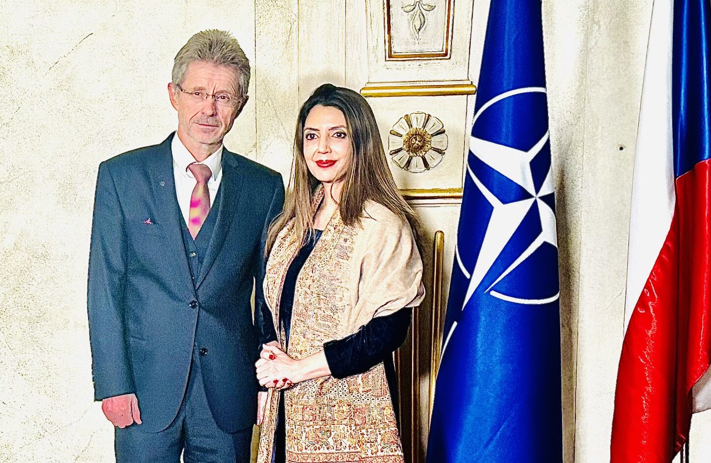 Pakistan envoy meets Czech senate president