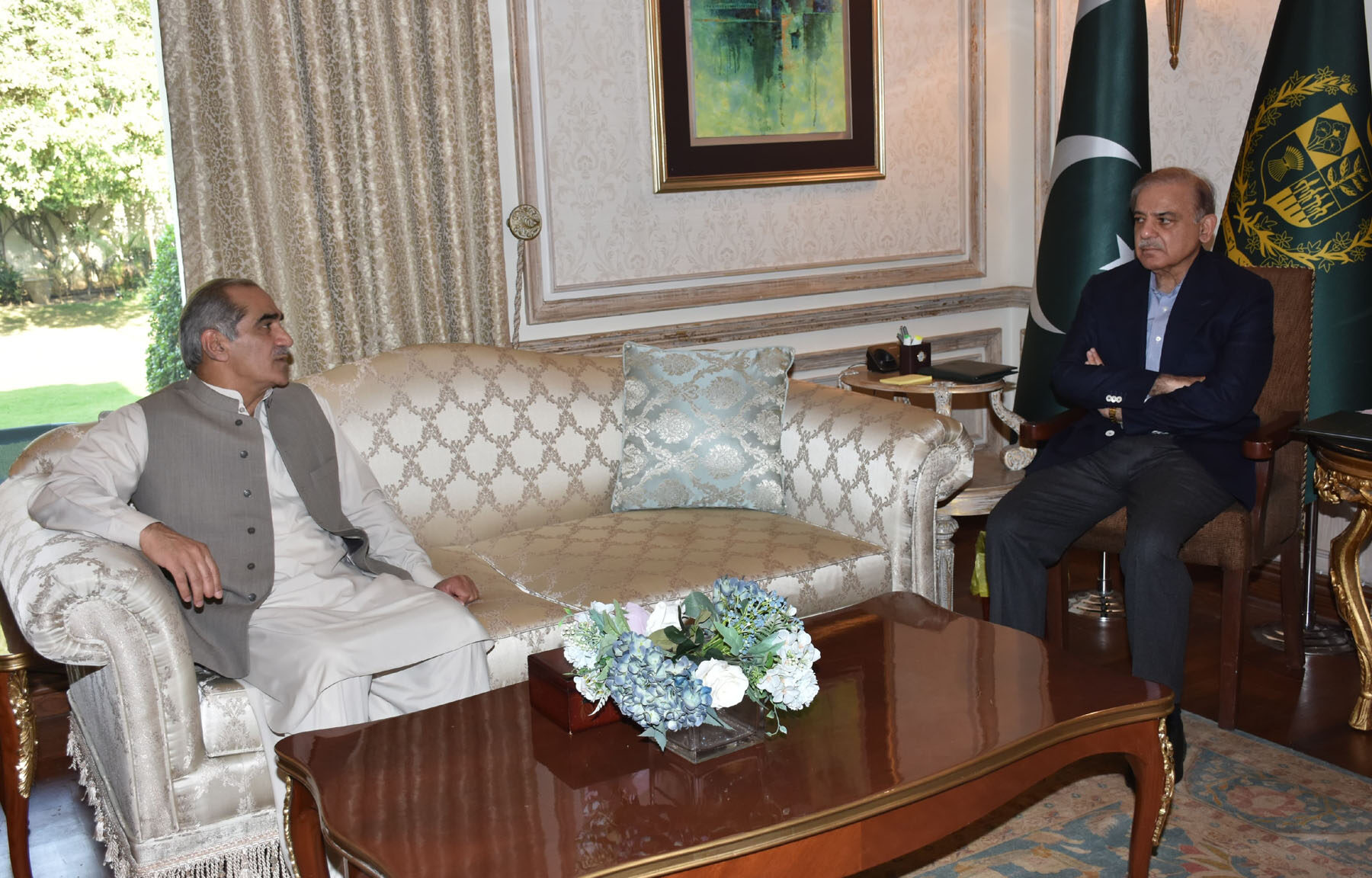 PM, Saad Rafique discuss political situation