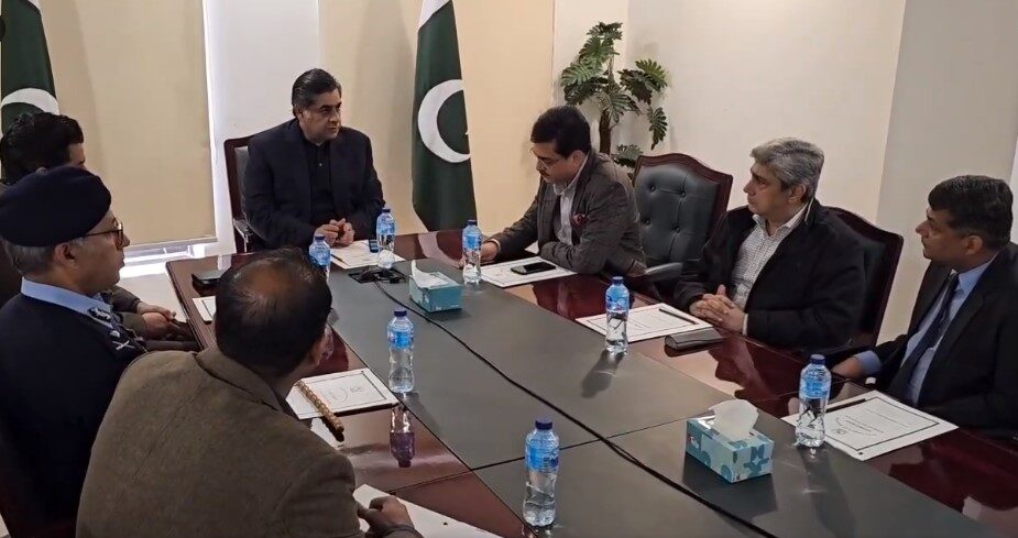 Interior Minister visits control room, poling station