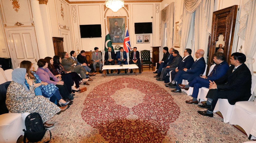 Pakistani doctors in UK proved their mettle by hardwork, dedication: Envoy