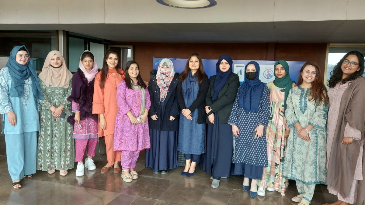 Telenor Pakistan’s first female sales trainee program Parvaaz begins