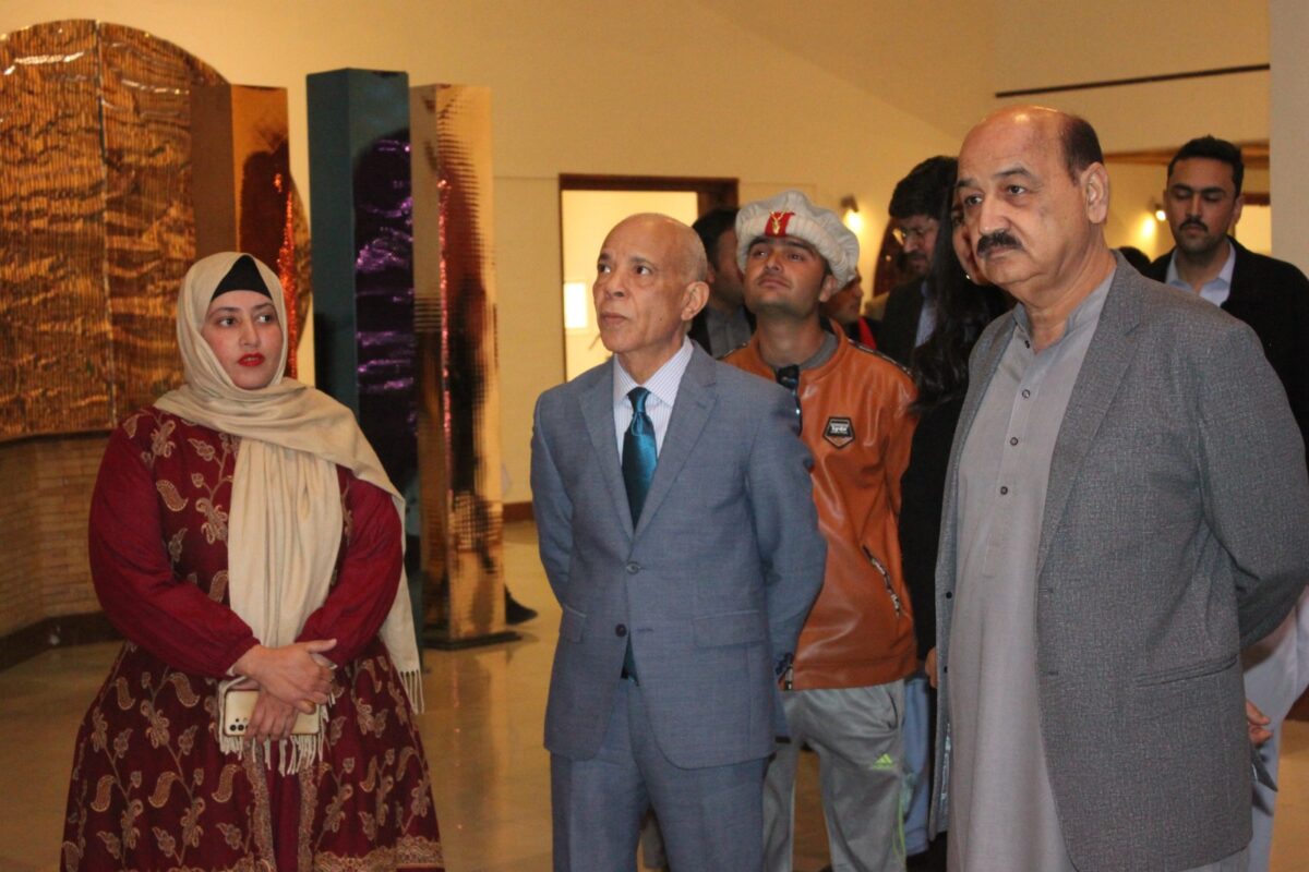 Unveiling “A Mirror’s Tale”, PNCA celebrates Hussain Jamil’s reflective artistry