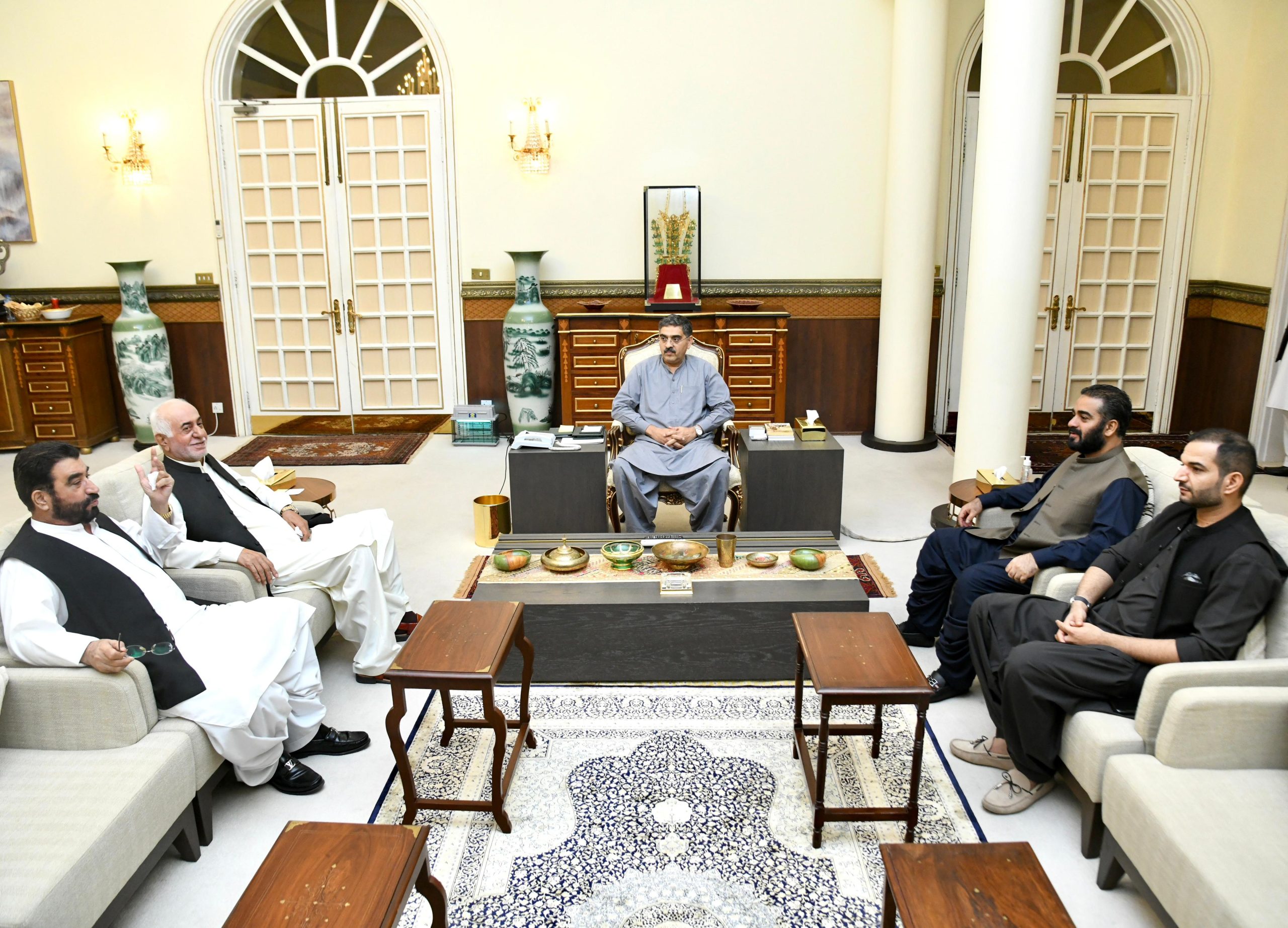 Delegation of Balochistan political leaders calls on PM