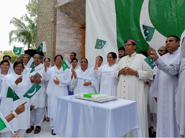 Archbishop wants Christian community to glow in progress of country, just like crescent, star outshines in Pakistani flag