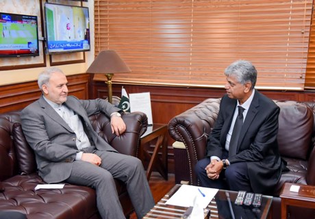 Pakistan keen to promote cooperation with Iran in fields of media, film: Solangi