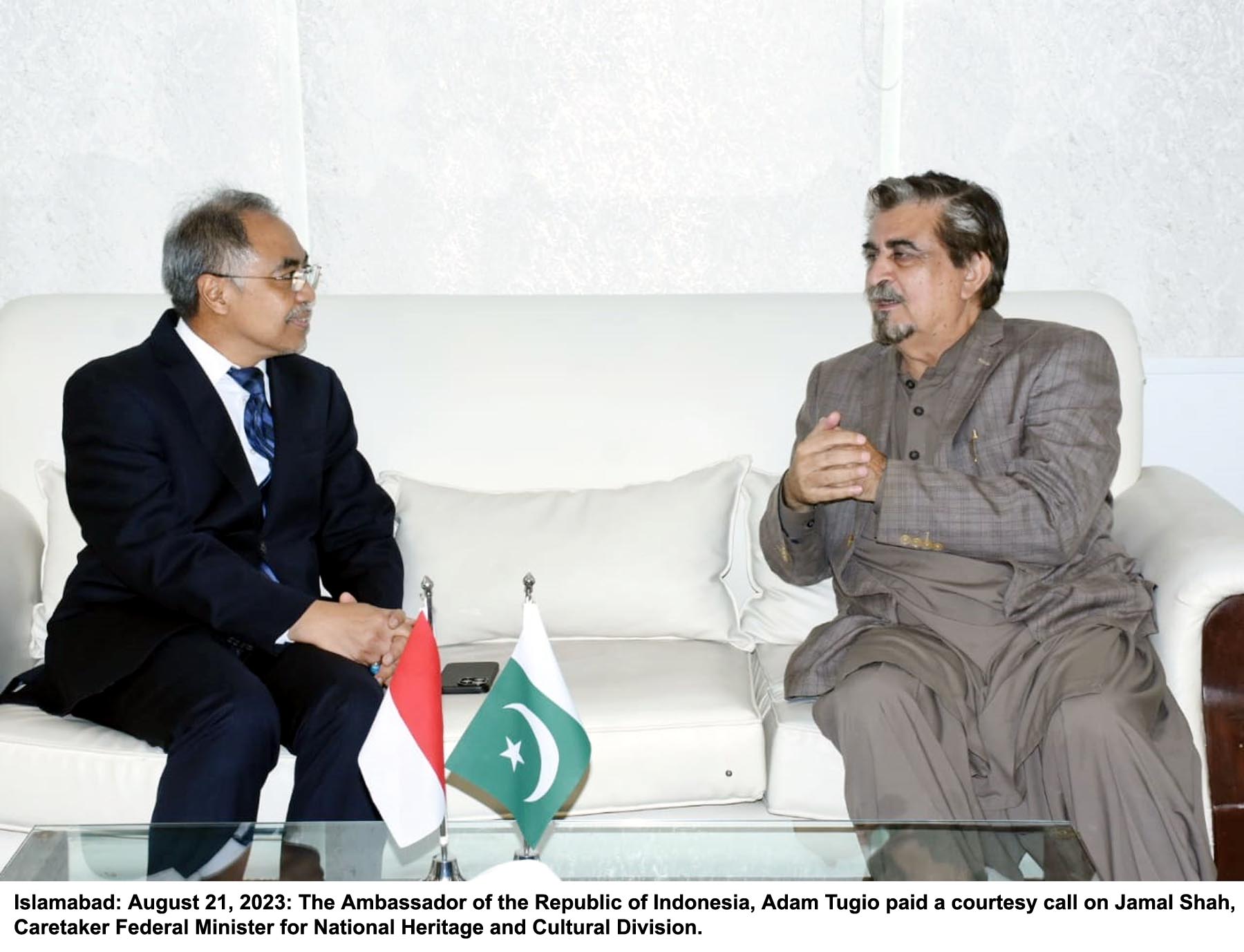 Indonesia envoy calls on Jamal Shah