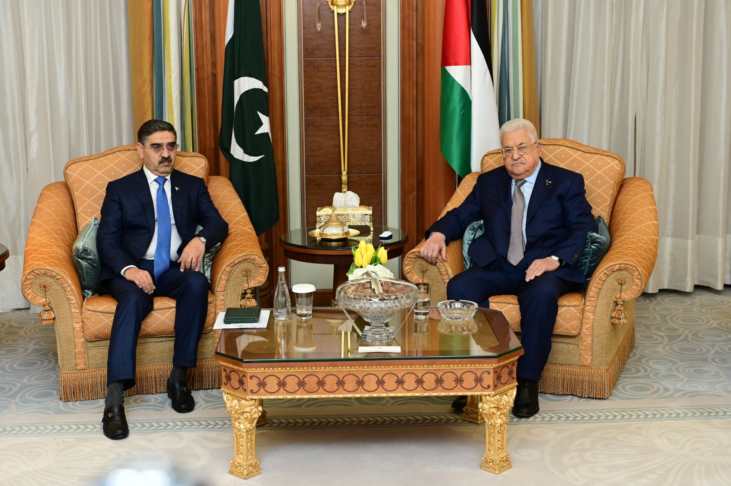 PM Kakar, Palestinian President call for international collaboration to stop Israel from further bloodshed