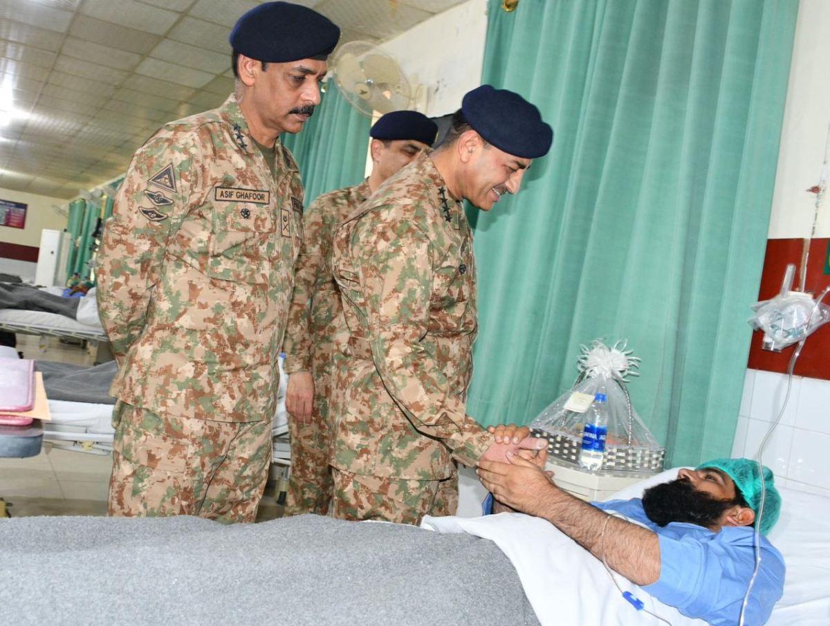 COAS visits Quetta, receives briefing on terrorist attacks in Mastung, Zhob