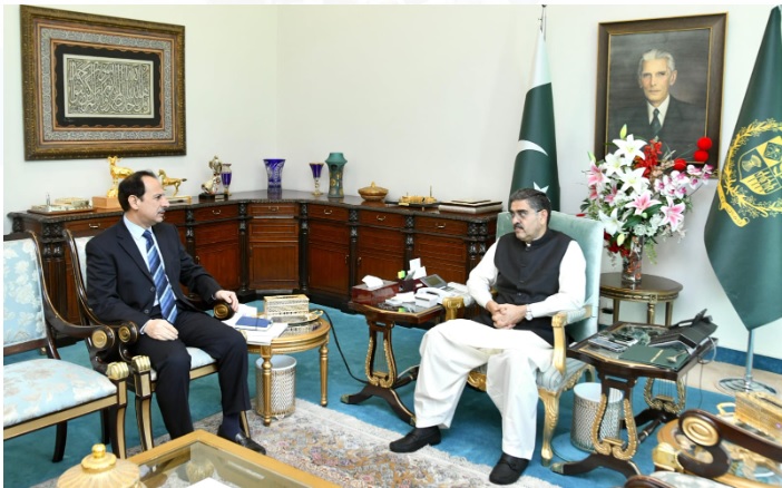 Health minister calls on prime minister