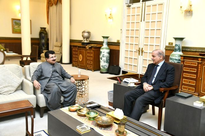 PM, Chairman Senate discuss prevailing political situation