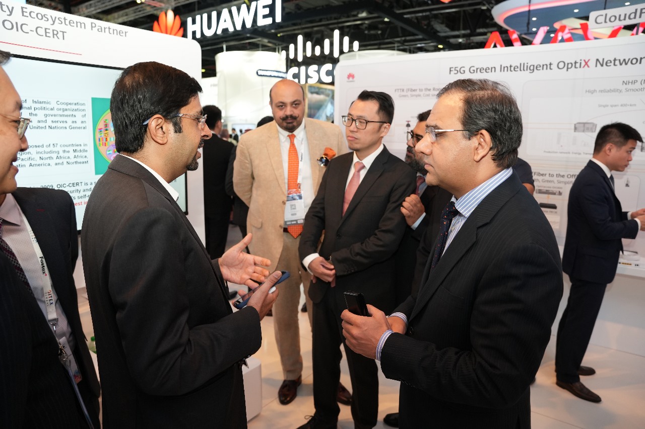 Huawei presents AI gold standards at GITEX 2023