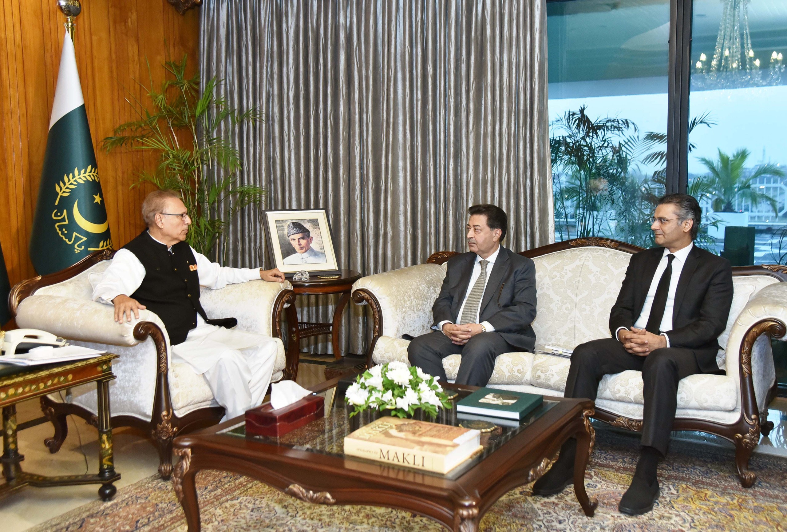 President Alvi, Election Commission agree on holding general polls on Feb 8