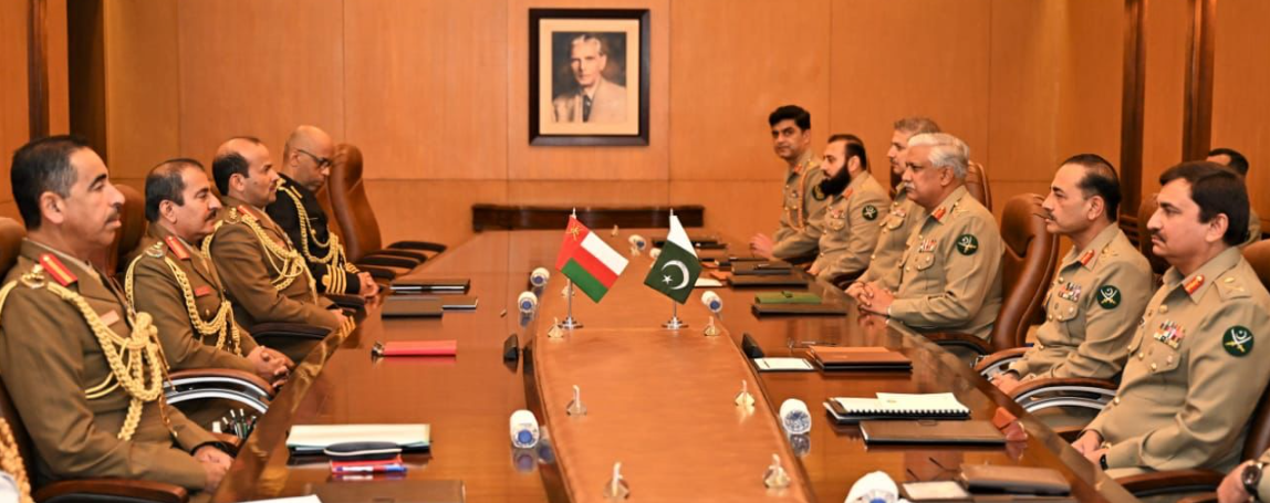 Commander Royal Army of Oman lauds Pakistan’s achievements against terrorism