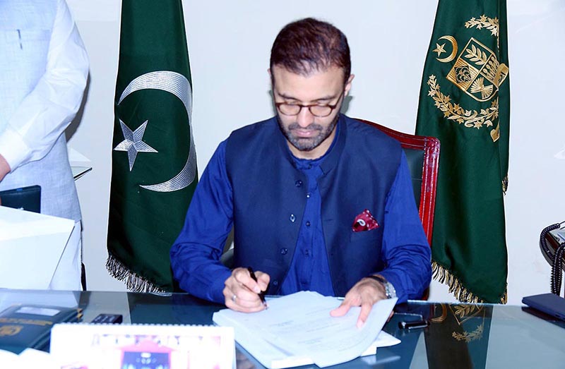 Pakistan seeks int’l collaboration to combat water related issues: Ahmad Irfan Aslam