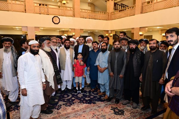 Elders’ delegation from Kaan Mehtarzai calls on PM