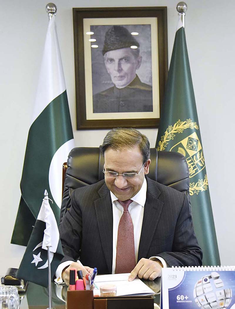 Dr Umar Saif takes charge as IT Minister, commits to propel ICT exports beyond $10 bln