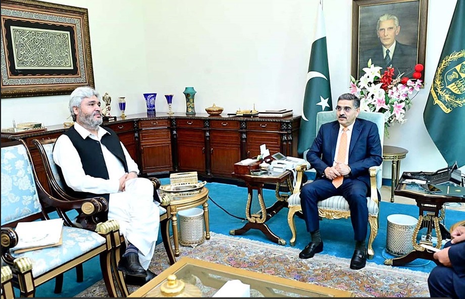 Ex-speaker Balochistan assembly calls on PM