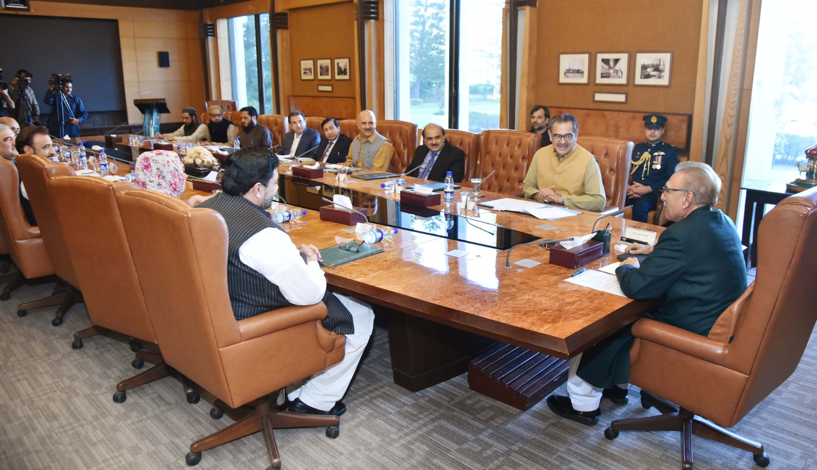 President stresses upon role of mosques in social development, imparting education to children