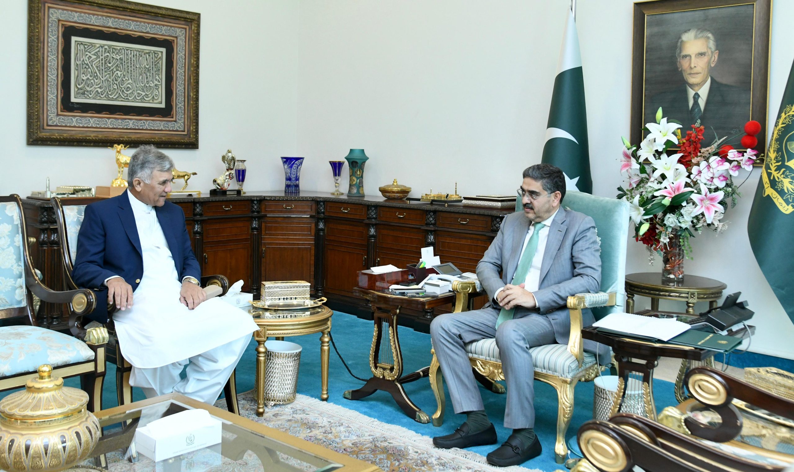 Admiral (retd) Asif Sandila calls on Prime Minister