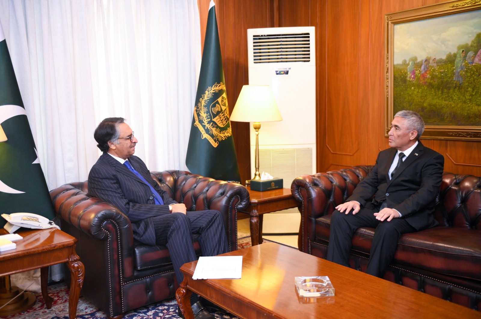 Turkmenistan envoy calls on Jilani