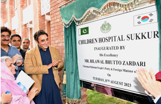 Bilawal inaugurates 200-bed children hospital in Sukkur