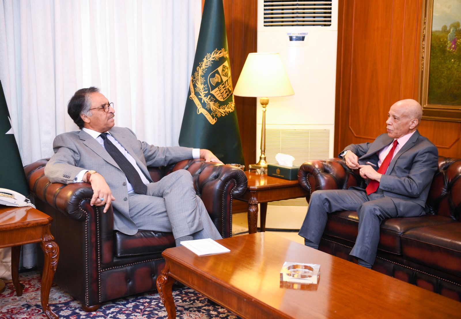 Moroccan envoy calls on FM Jilani