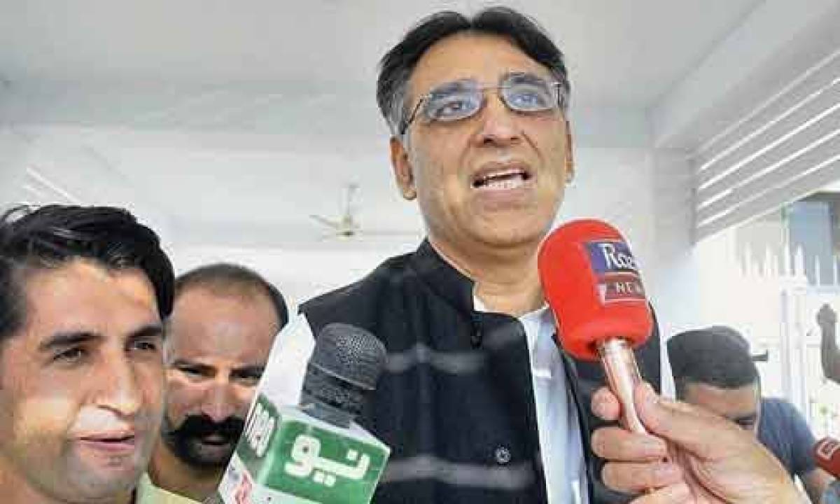 Court extends interim bail of Asad Umar